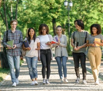 دانشگاه های مورد تایید وزارت علوم آرین کیا اپلای